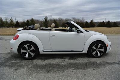 2013 Volkswagen Beetle Convertible Turbo   - Photo 21 - Bucyrus, KS 66013