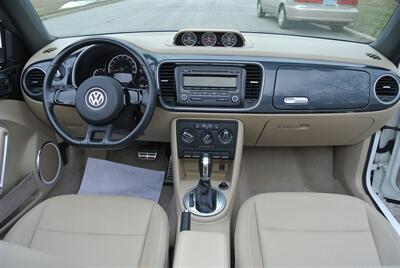 2013 Volkswagen Beetle Convertible Turbo   - Photo 14 - Bucyrus, KS 66013