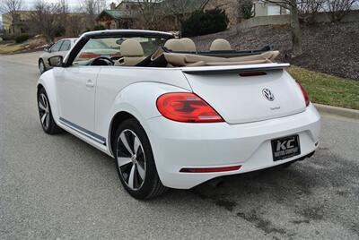 2013 Volkswagen Beetle Convertible Turbo   - Photo 19 - Bucyrus, KS 66013