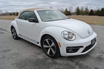 2013 Volkswagen Beetle Convertible Turbo   - Photo 6 - Bucyrus, KS 66013