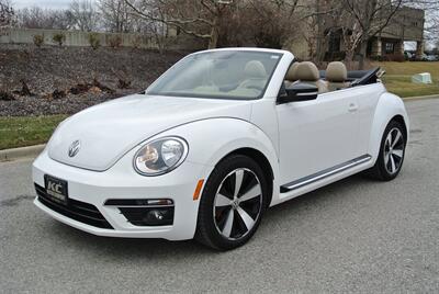 2013 Volkswagen Beetle Convertible Turbo   - Photo 2 - Bucyrus, KS 66013