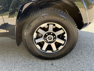 2021 Toyota 4Runner TRD Off-Road   - Photo 27 - Bucyrus, KS 66013