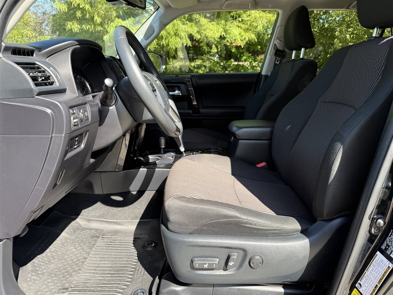 2021 Toyota 4Runner TRD Off-Road photo 7