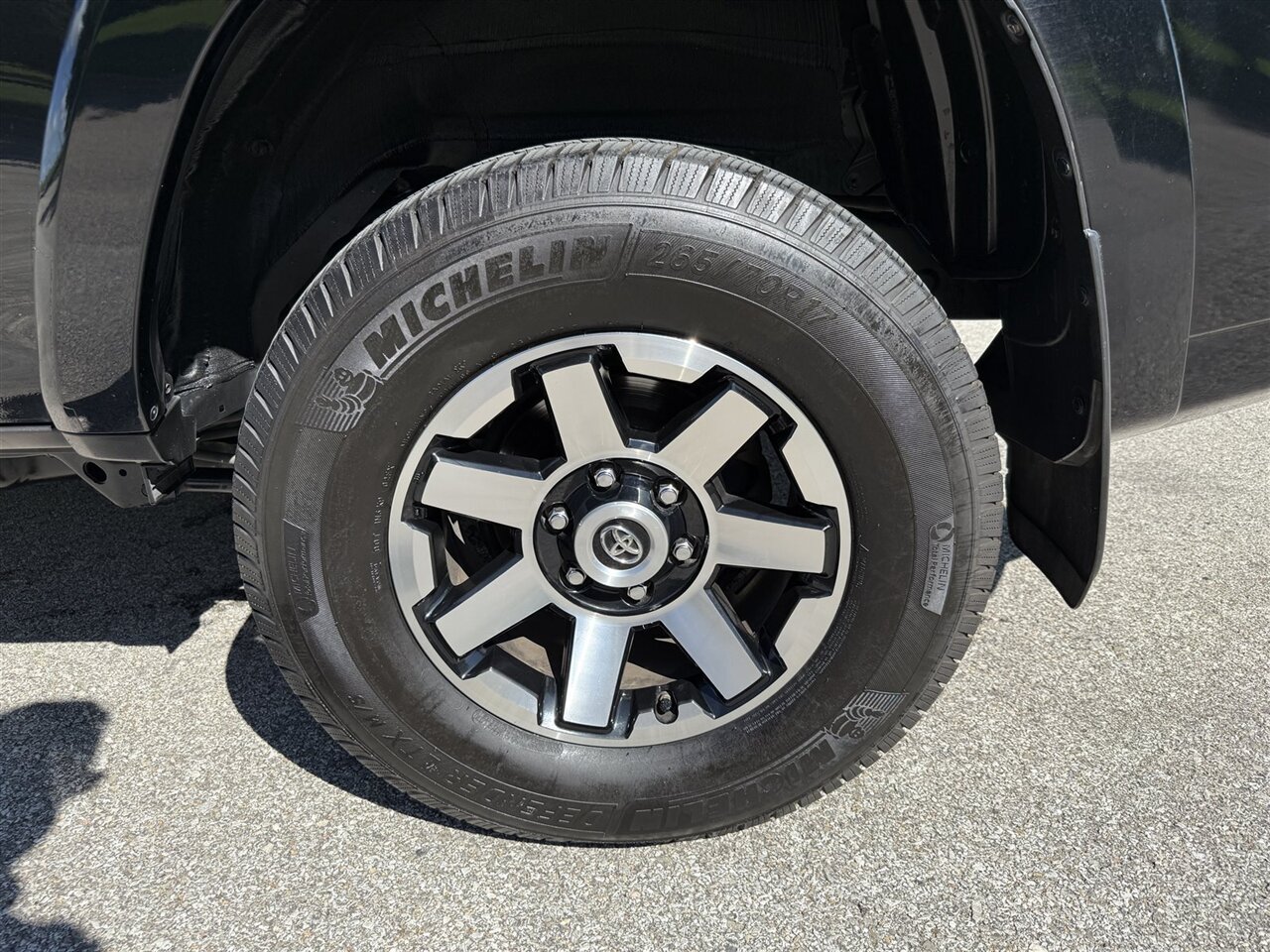 2021 Toyota 4Runner TRD Off-Road photo 23