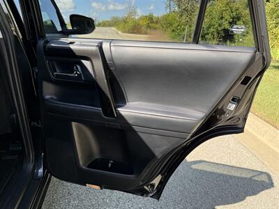 2021 Toyota 4Runner TRD Off-Road   - Photo 35 - Bucyrus, KS 66013