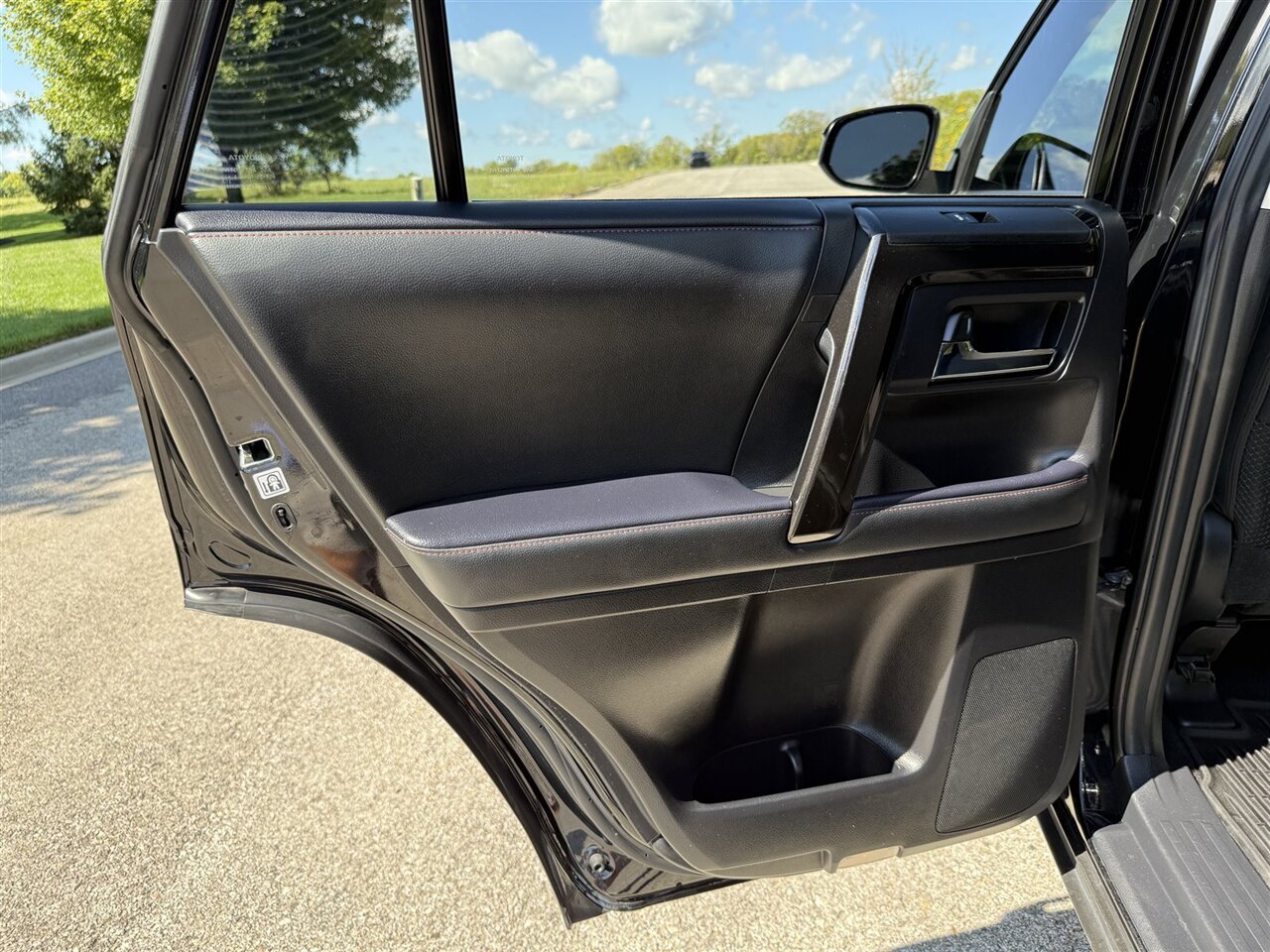 2021 Toyota 4Runner TRD Off-Road photo 30