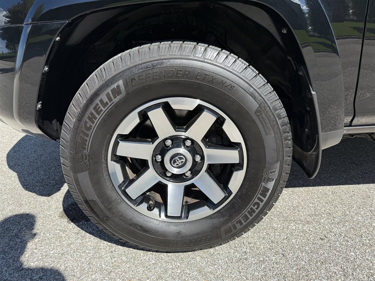 2021 Toyota 4Runner TRD Off-Road photo 22