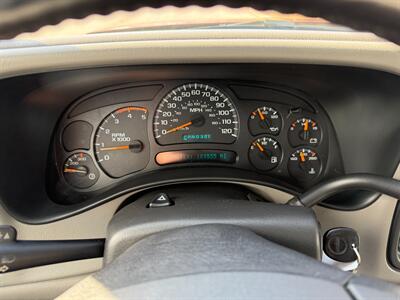 2005 Chevrolet Silverado 2500 LT - Photo 15 - Bucyrus, KS 66013