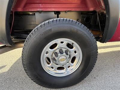 2005 Chevrolet Silverado 2500 LT - Photo 31 - Bucyrus, KS 66013