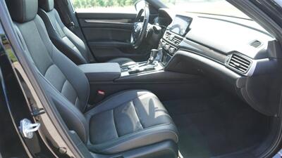 2021 Honda Accord Sport   - Photo 11 - Bucyrus, KS 66013
