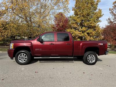 2013 Chevrolet Silverado 2500 LTZ - Photo 2 - Bucyrus, KS 66013
