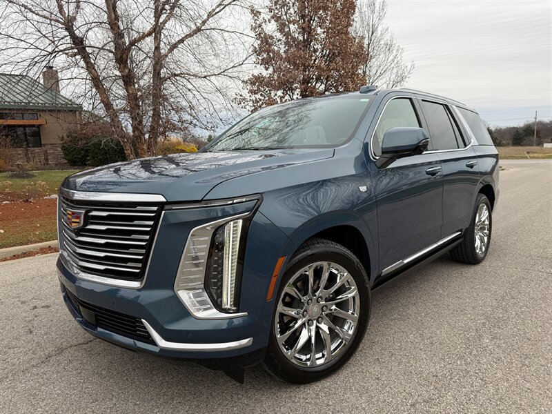 2025 Cadillac Escalade Premium Luxury Platinum  