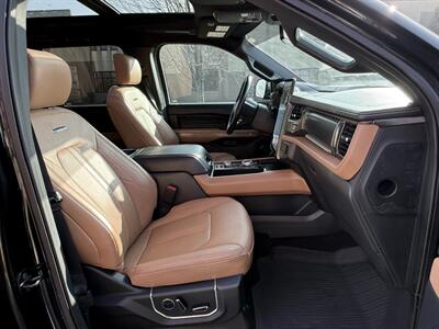 2022 Ford Expedition Platinum   - Photo 11 - Bucyrus, KS 66013