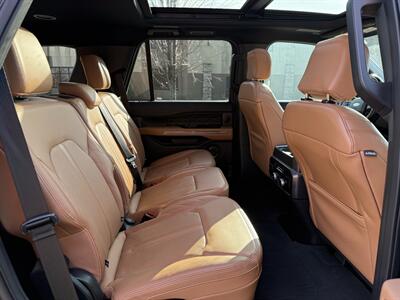 2022 Ford Expedition Platinum   - Photo 12 - Bucyrus, KS 66013