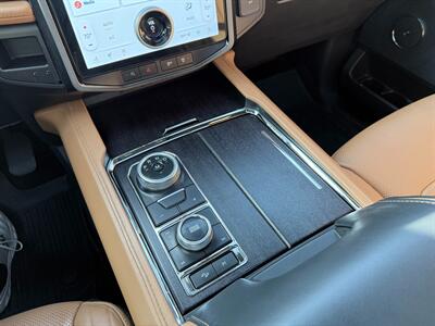 2022 Ford Expedition Platinum   - Photo 22 - Bucyrus, KS 66013