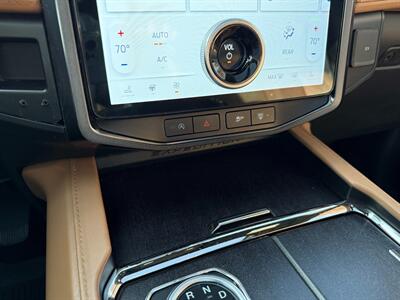 2022 Ford Expedition Platinum   - Photo 24 - Bucyrus, KS 66013