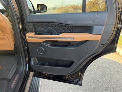 2022 Ford Expedition Platinum   - Photo 34 - Bucyrus, KS 66013