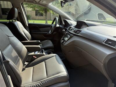 2017 Honda Odyssey EX-L w/RES   - Photo 12 - Bucyrus, KS 66013