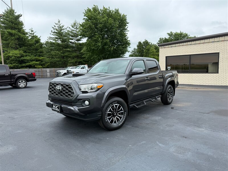 Magnetic Gray Metallic 2020 Toyota Tacoma TRD Sport Double Cab 4WD Pickup Truck Four-Wheel Drive 6-Speed Manual