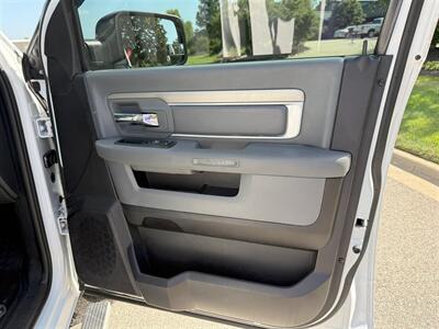 2016 RAM 1500 Big Horn   - Photo 34 - Bucyrus, KS 66013