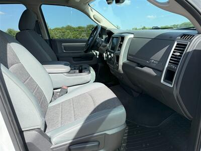 2016 RAM 1500 Big Horn   - Photo 11 - Bucyrus, KS 66013