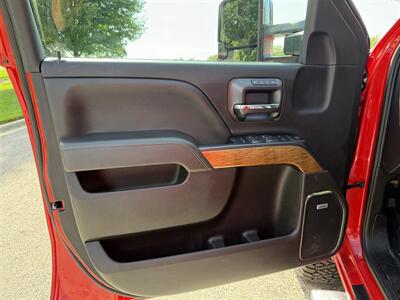 2019 Chevrolet Silverado 2500 LTZ   - Photo 34 - Bucyrus, KS 66013