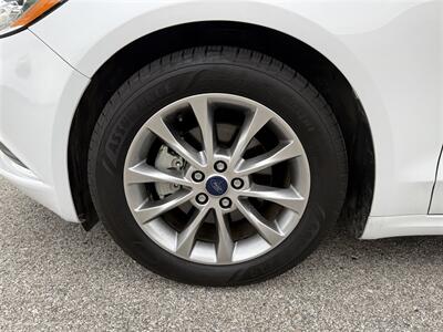 2017 Ford Fusion SE   - Photo 24 - Bucyrus, KS 66013