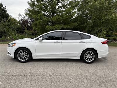 2017 Ford Fusion SE   - Photo 2 - Bucyrus, KS 66013