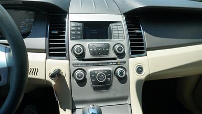 2018 Ford Taurus SE   - Photo 18 - Bucyrus, KS 66013