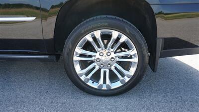 2018 Cadillac Escalade ESV  Premium Luxury - Photo 33 - Bucyrus, KS 66013