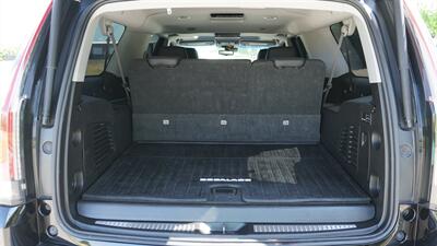 2018 Cadillac Escalade ESV  Premium Luxury - Photo 12 - Bucyrus, KS 66013