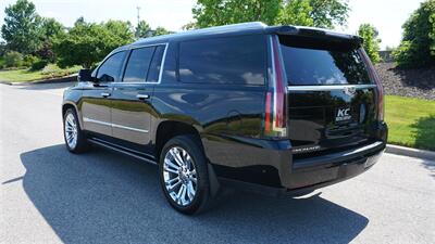 2018 Cadillac Escalade ESV  Premium Luxury - Photo 8 - Bucyrus, KS 66013