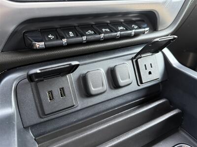 2017 GMC Sierra 1500 SLT   - Photo 22 - Bucyrus, KS 66013