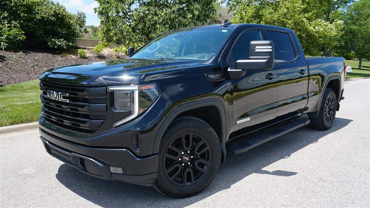 2023 GMC Sierra 1500 Elevation - Photo 1 - Bucyrus, KS 66013