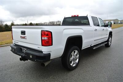 2018 GMC Sierra 2500 SLT   - Photo 6 - Bucyrus, KS 66013