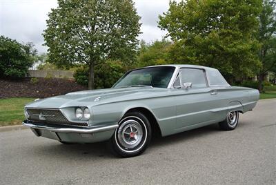 1966 Ford Thunderbird Town Hardtop   - Photo 1 - Bucyrus, KS 66013