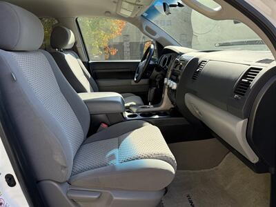 2010 Toyota Tundra TRD Off Road   - Photo 11 - Bucyrus, KS 66013