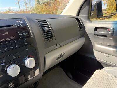 2010 Toyota Tundra TRD Off Road   - Photo 17 - Bucyrus, KS 66013