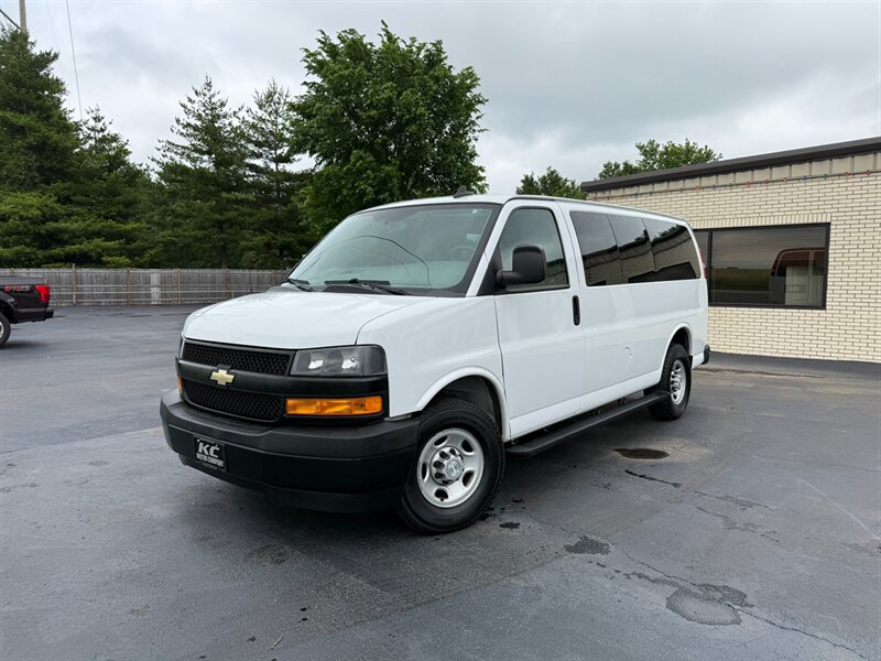 2018 Chevrolet Express 2500 LS's photo