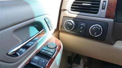 2013 Chevrolet Suburban LTZ 1500   - Photo 20 - Bucyrus, KS 66013