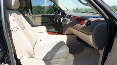 2013 Chevrolet Suburban LTZ 1500   - Photo 12 - Bucyrus, KS 66013