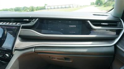 2022 Jeep Grand Cherokee L Limited   - Photo 28 - Bucyrus, KS 66013