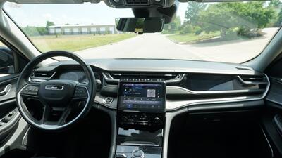 2022 Jeep Grand Cherokee L Limited   - Photo 13 - Bucyrus, KS 66013