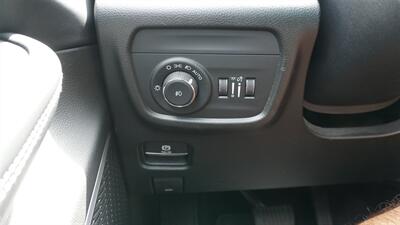 2022 Jeep Grand Cherokee L Limited   - Photo 24 - Bucyrus, KS 66013