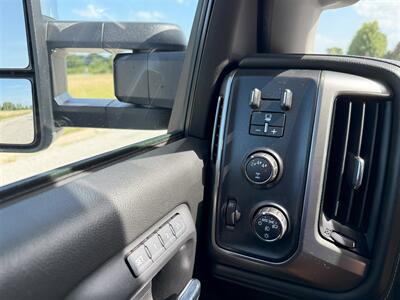 2018 Chevrolet Silverado 2500 LTZ   - Photo 23 - Bucyrus, KS 66013