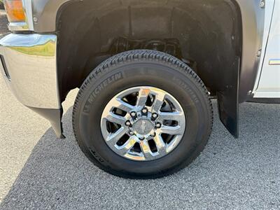 2018 Chevrolet Silverado 2500 LTZ   - Photo 24 - Bucyrus, KS 66013