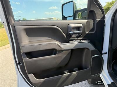2018 Chevrolet Silverado 2500 LTZ   - Photo 35 - Bucyrus, KS 66013