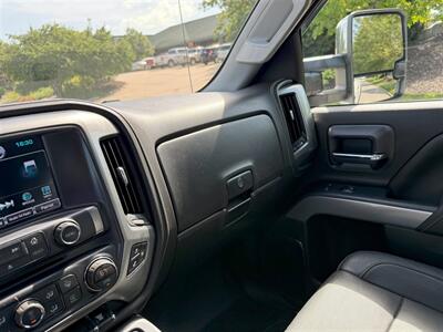 2018 Chevrolet Silverado 2500 LTZ   - Photo 19 - Bucyrus, KS 66013