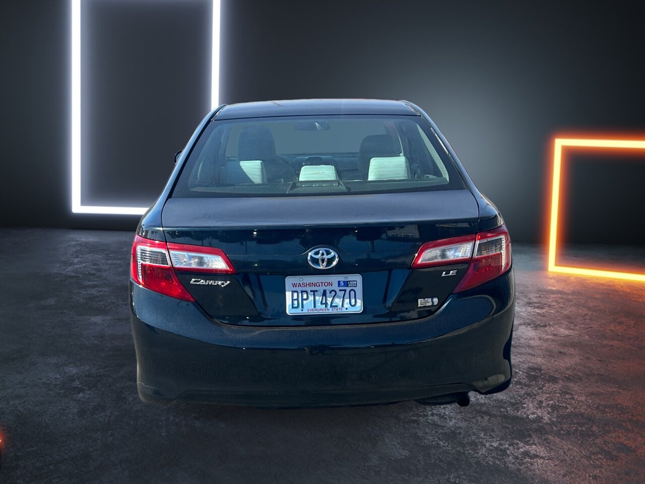 2014 Toyota Camry LE photo 4