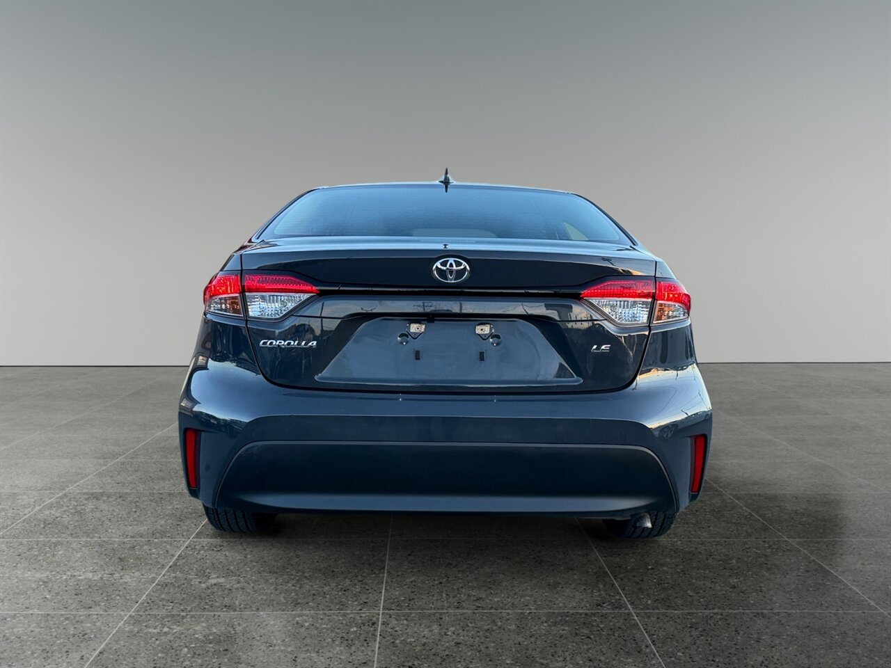 2024 Toyota Corolla LE photo 4